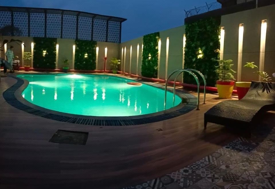 هتل سوراسنا رگال ویستا